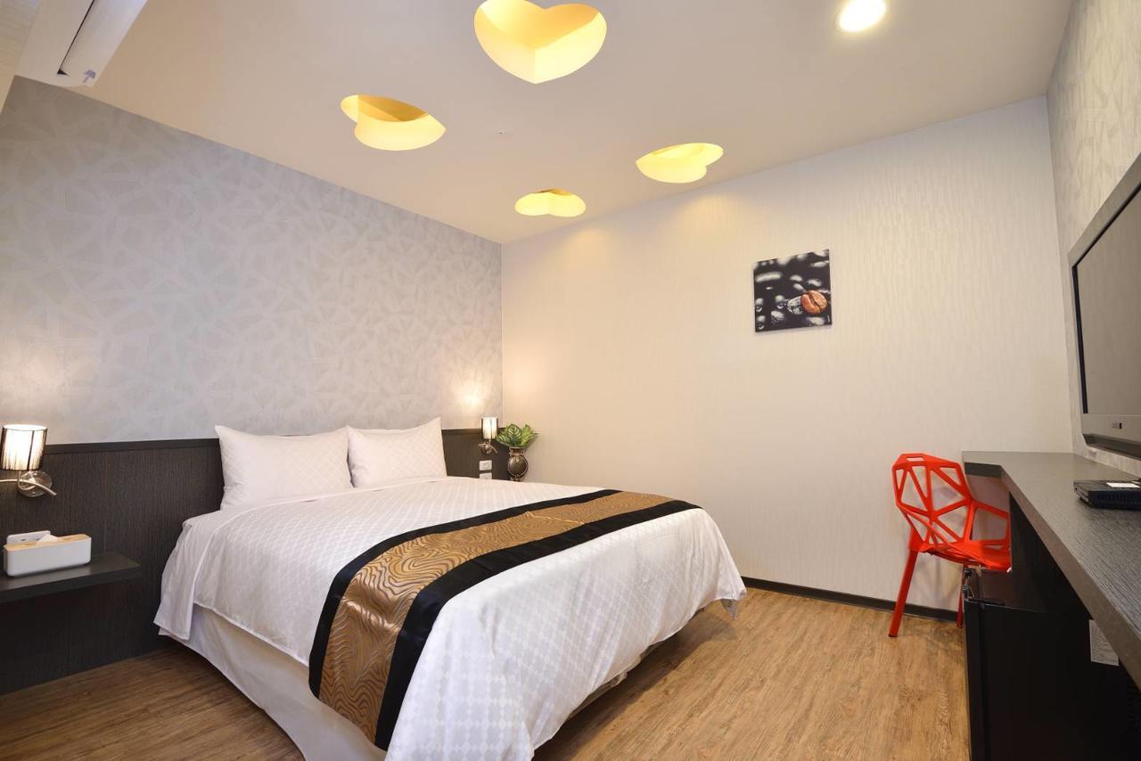 Ching She Hotel Tainan Exteriör bild