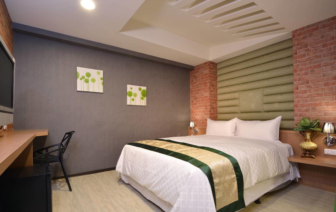 Ching She Hotel Tainan Exteriör bild