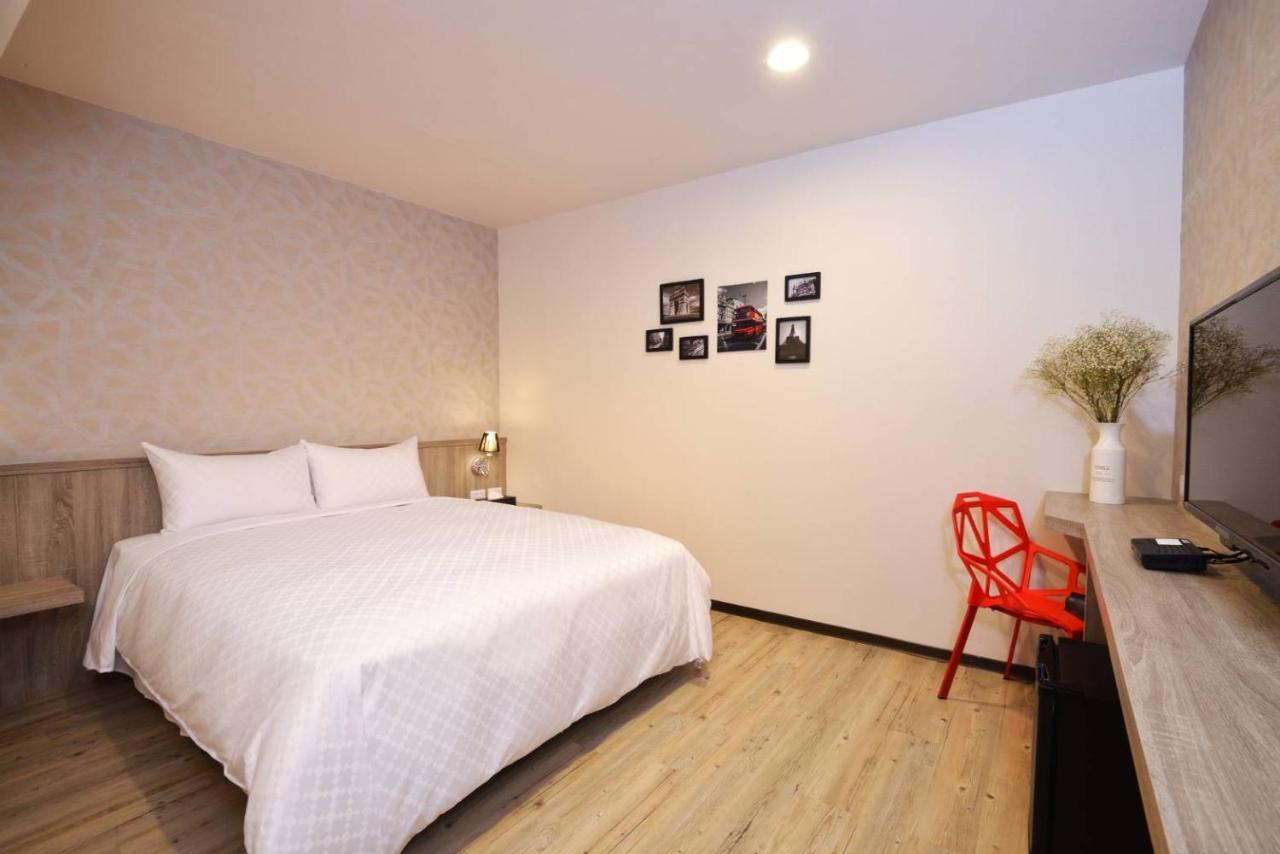 Ching She Hotel Tainan Exteriör bild