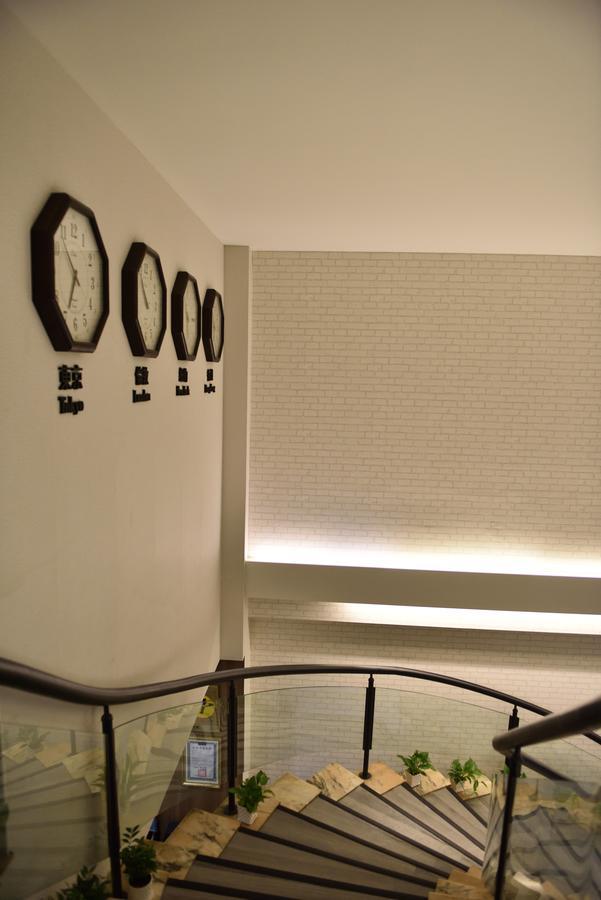 Ching She Hotel Tainan Exteriör bild