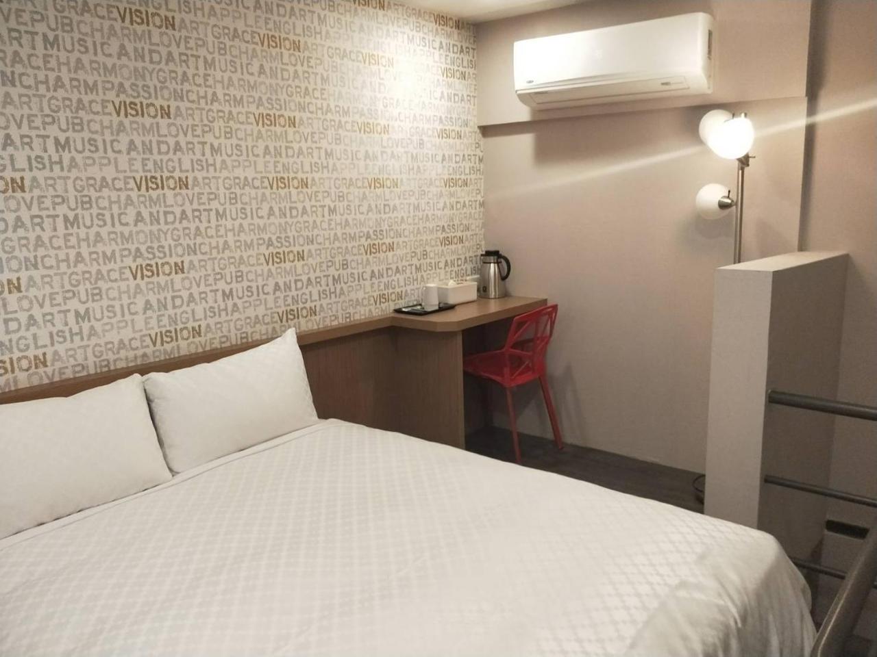 Ching She Hotel Tainan Exteriör bild